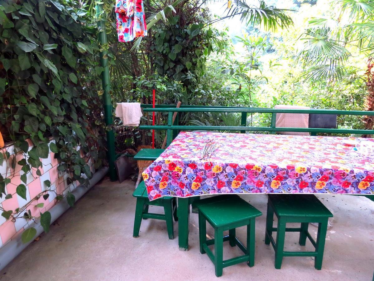 Tsikhierva Hotel Gagra Luaran gambar